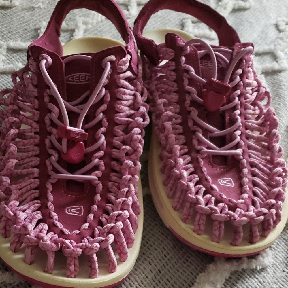 Keen Uneek Sandals, Pink, Size 10, Never Worn